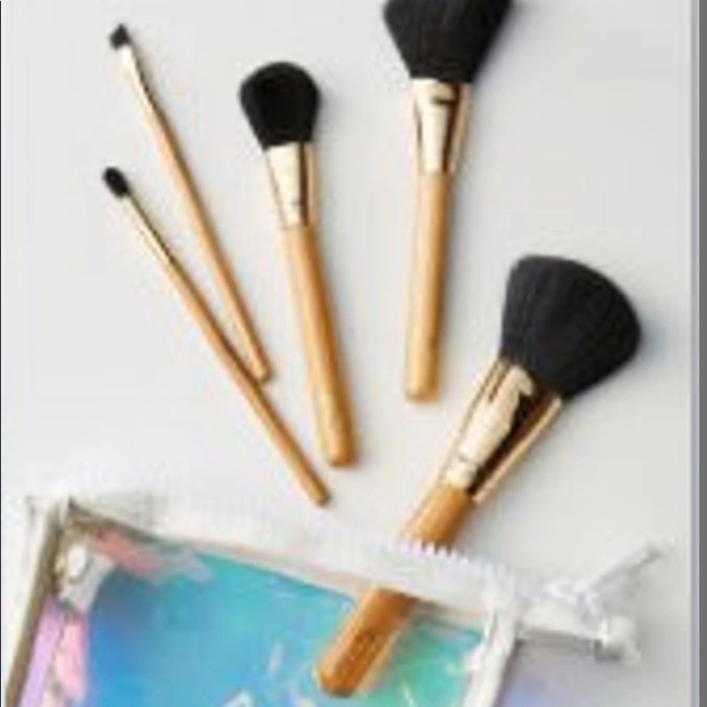 Pure Aura 5 Piece Wood and Gold Makeup Brushes